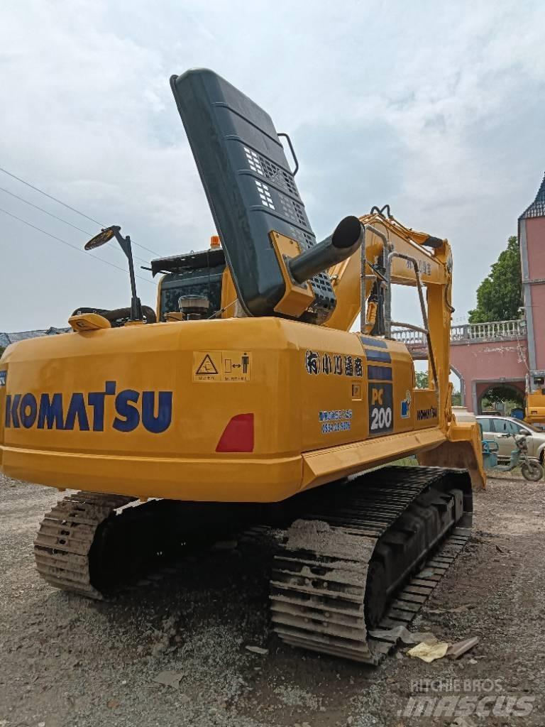 Komatsu PC 200-8 Raupenbagger