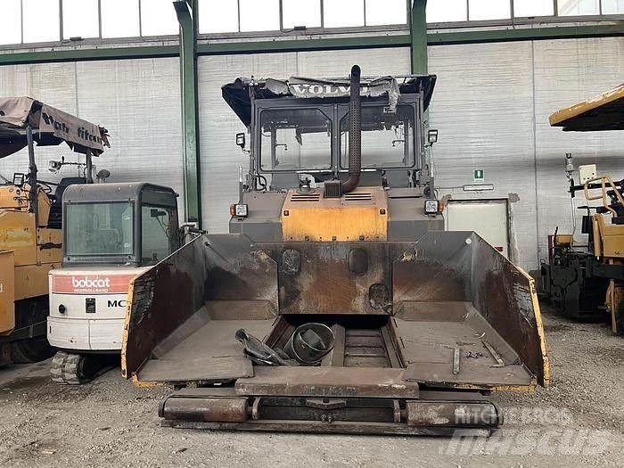 Volvo ABG 6870 Strassenfertiger