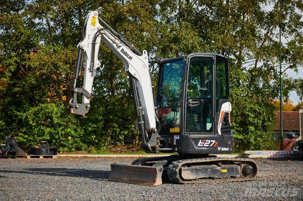 Bobcat E 27 Z Minibagger < 7t