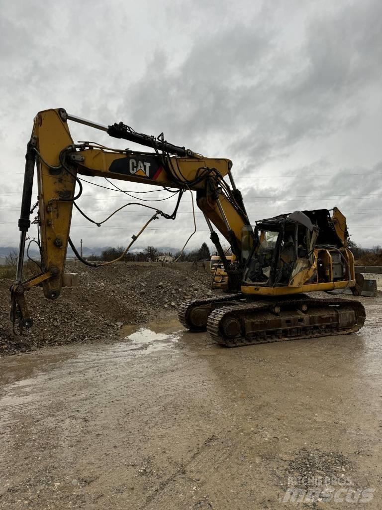 CAT 323 D Raupenbagger