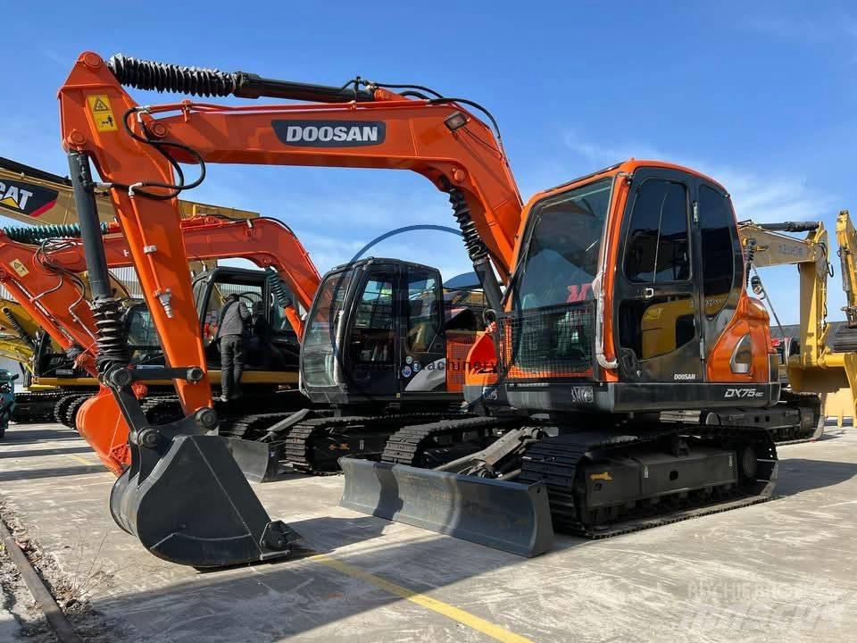 Doosan DX 75-9 C Raupenbagger