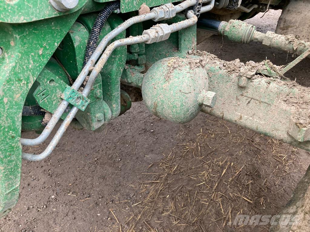 John Deere 6145R Traktoren