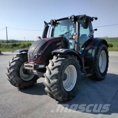 Valtra N 174 Traktoren