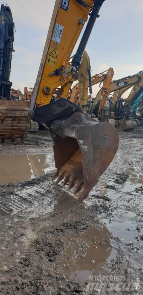 JCB JS 220 LC Raupenbagger