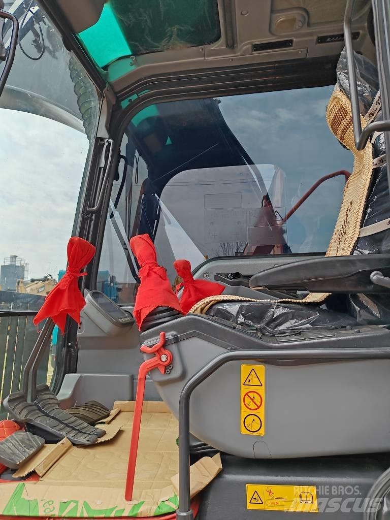 Volvo EC 140 Midibagger  7t - 12t