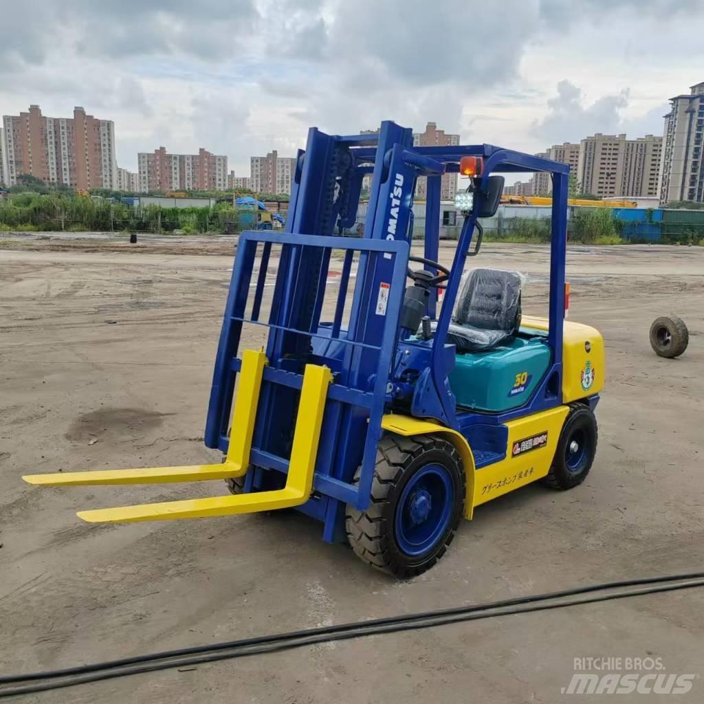 Komatsu FD 30 T-17 Dieselstapler