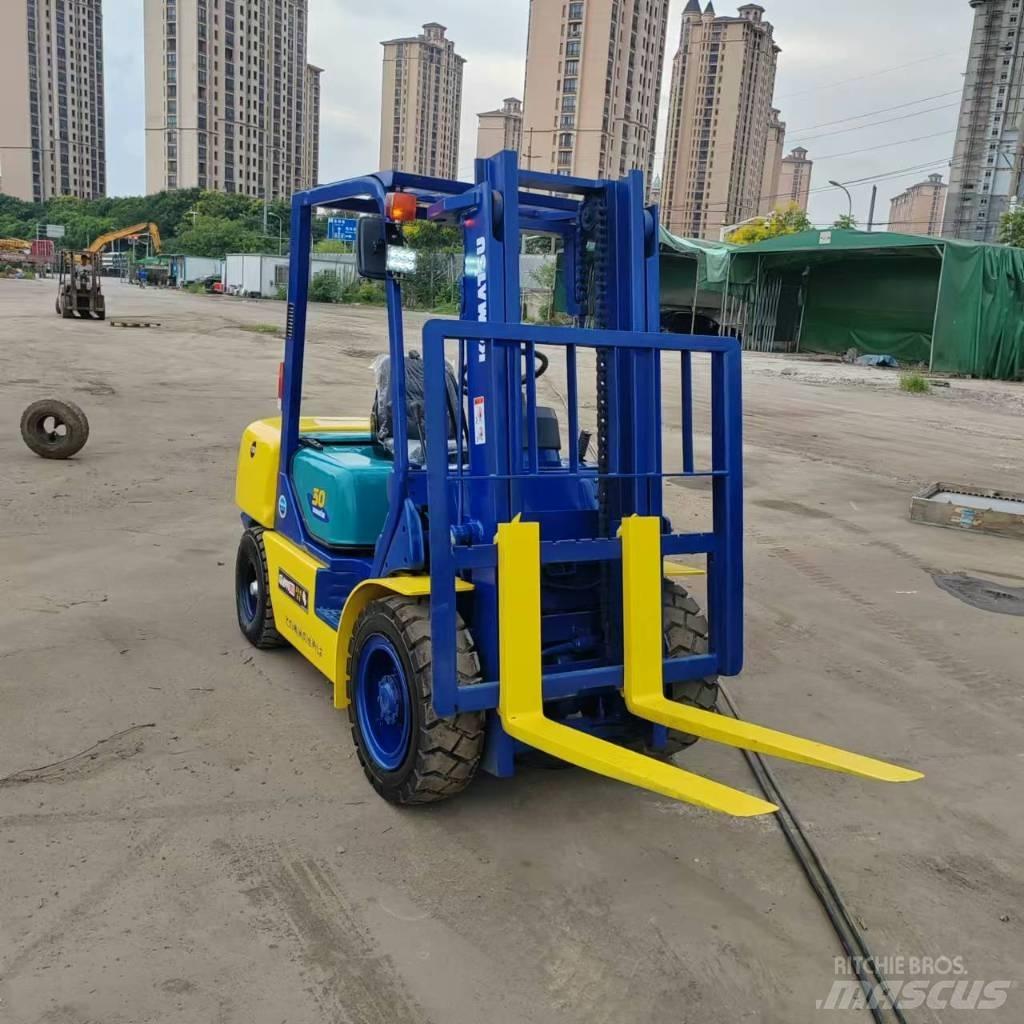 Komatsu FD 30 T-17 Dieselstapler