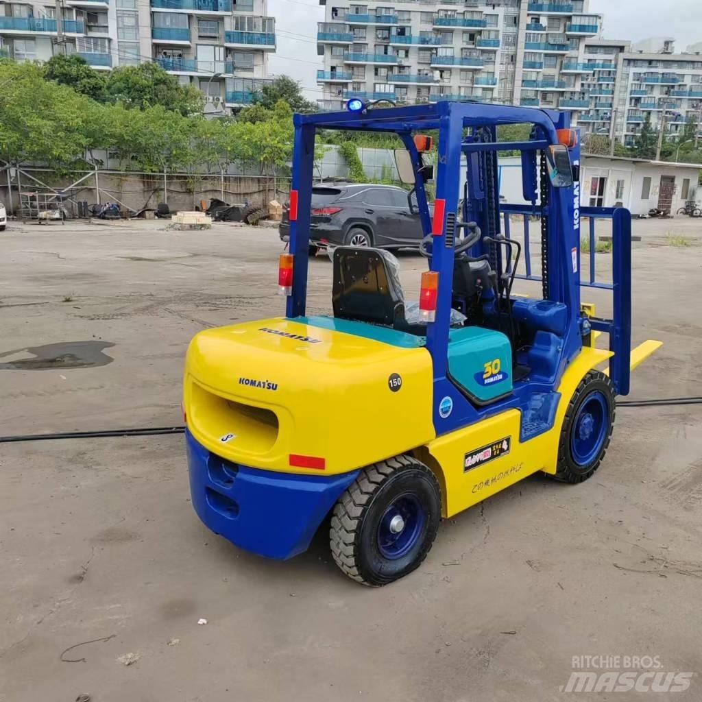 Komatsu FD 30 T-17 Dieselstapler