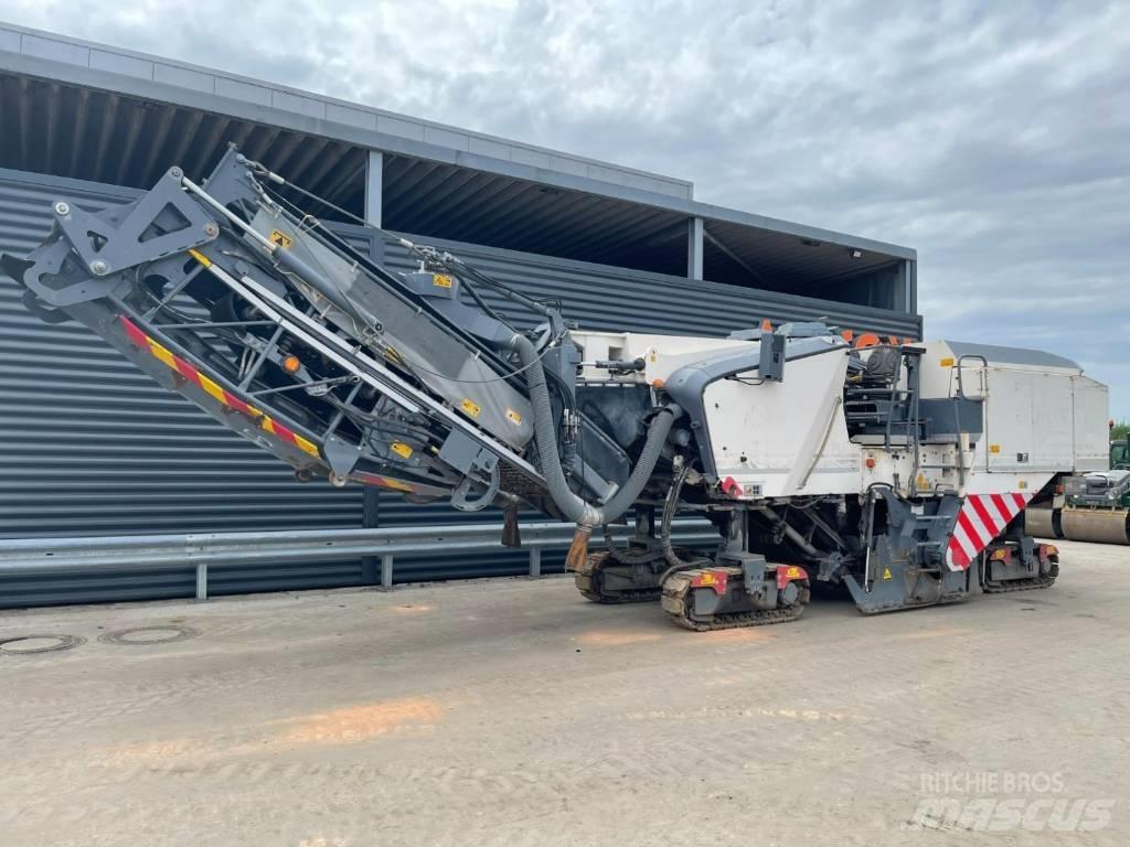 Wirtgen W 210 Asphaltfräsen