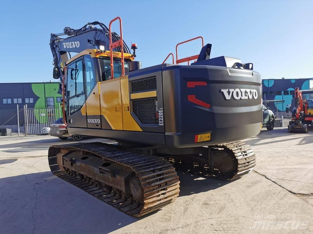 Volvo EC 220 E Raupenbagger