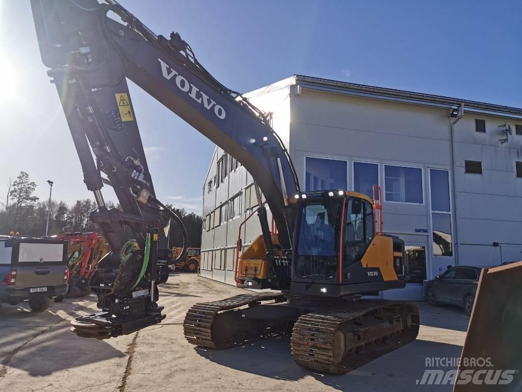 Volvo EC 220 E Raupenbagger