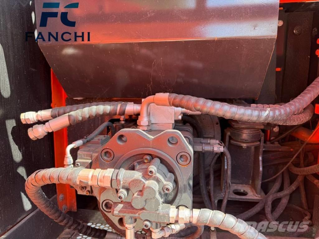 Doosan DX 225 Raupenbagger