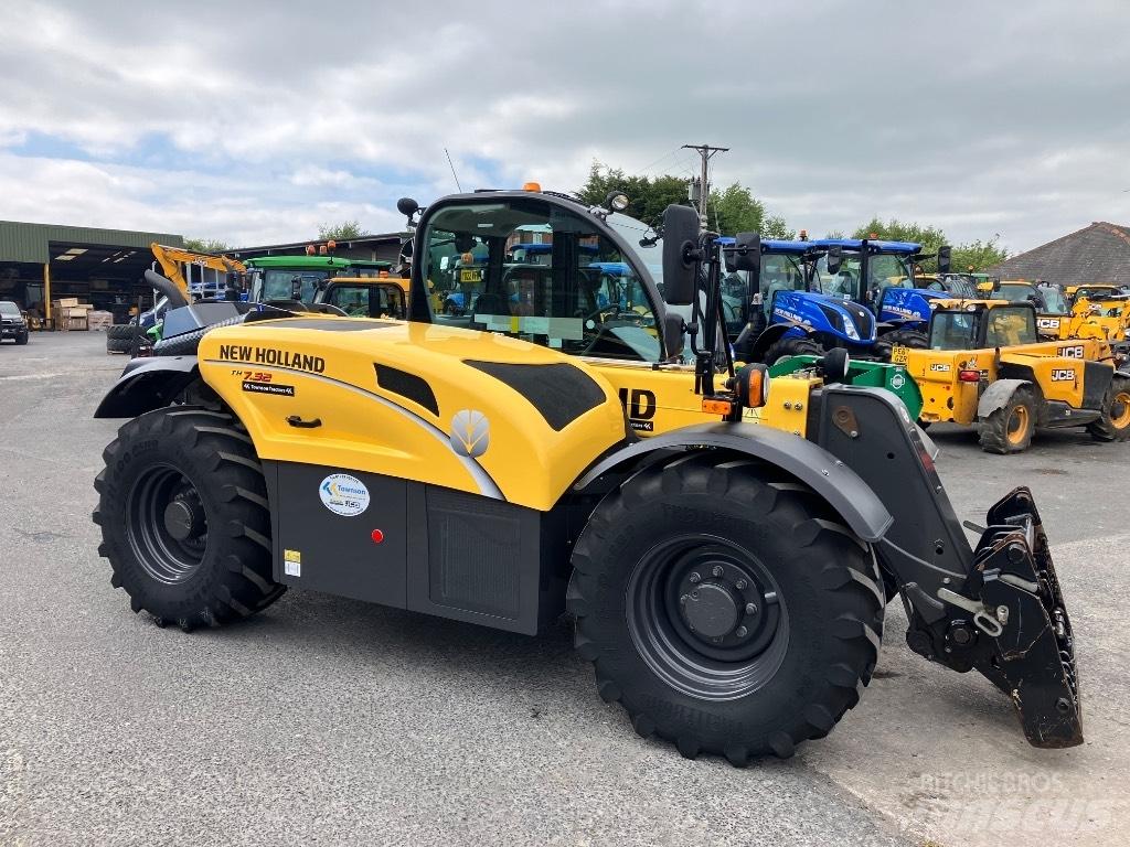 New Holland TH7.32 Teleskoplader für Landwirtschaft