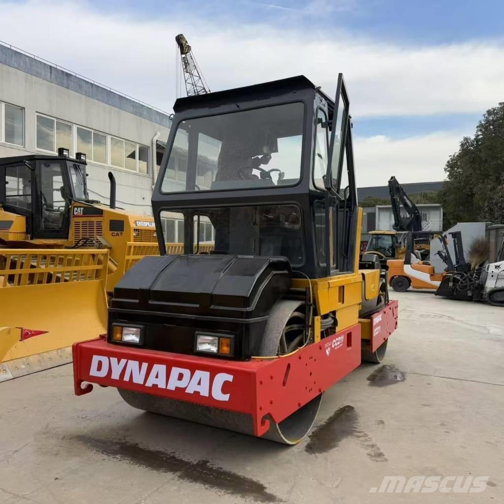 Dynapac CC 211 Tandemwalzen