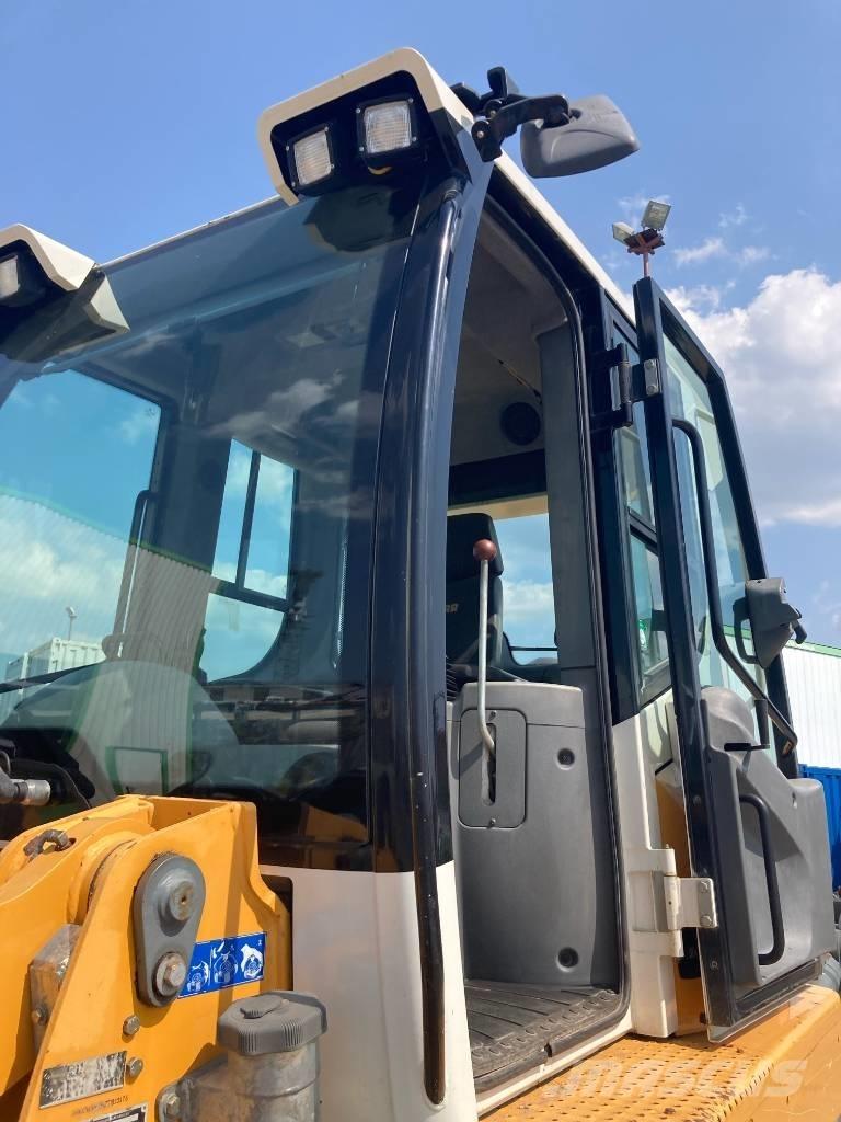 Liebherr LR 624 Laderaupen