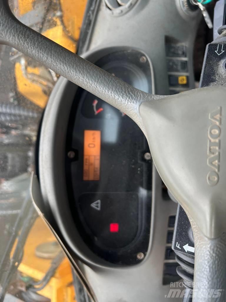 Volvo L 220 E Radlader