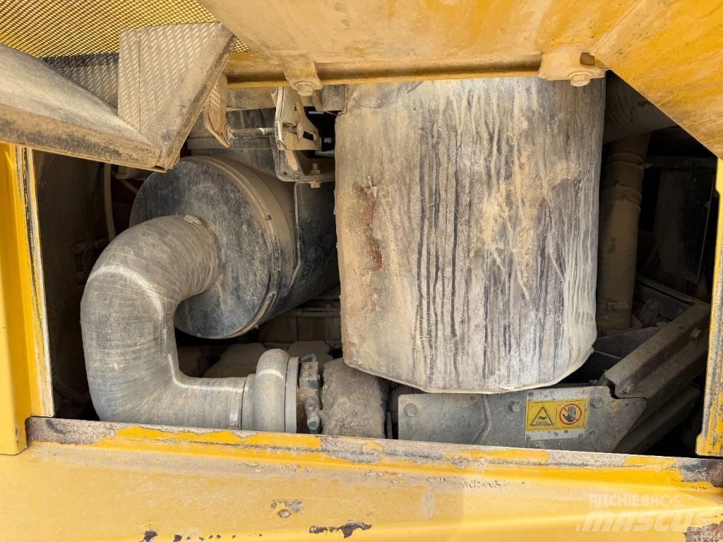 Komatsu D 155 AX-6 Bulldozer