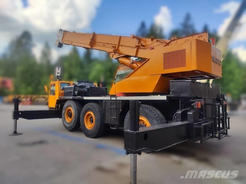 Kato KA 400 E All-Terrain-Krane
