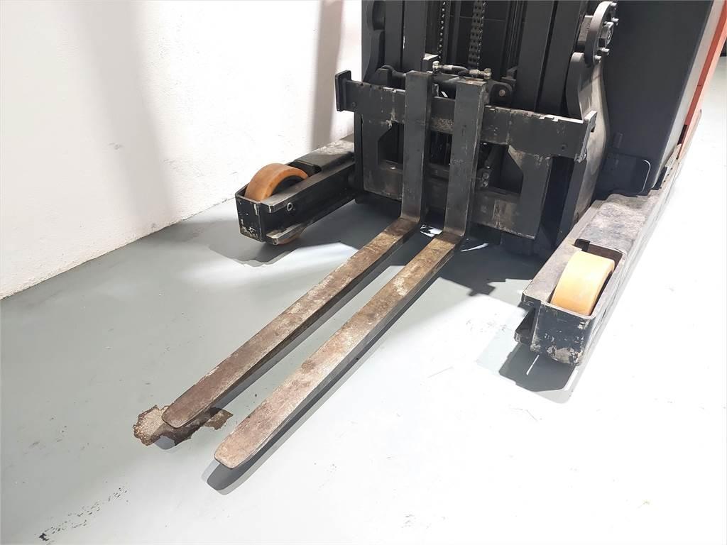 BT RRE 160 Schubmaststapler