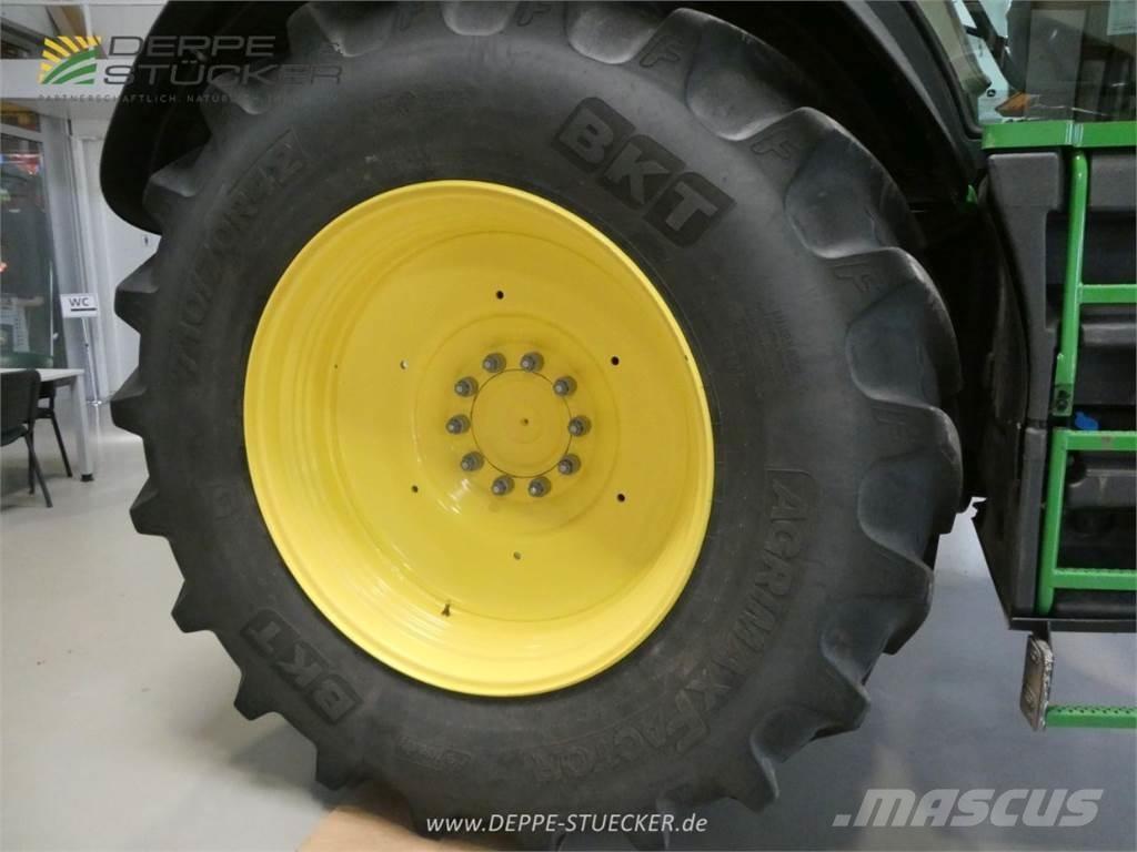 John Deere 6250R Traktoren