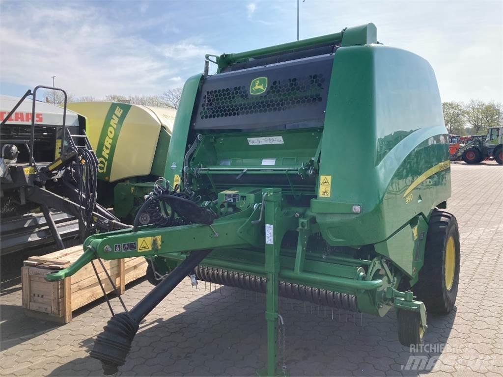 John Deere 990 Rundballenpressen