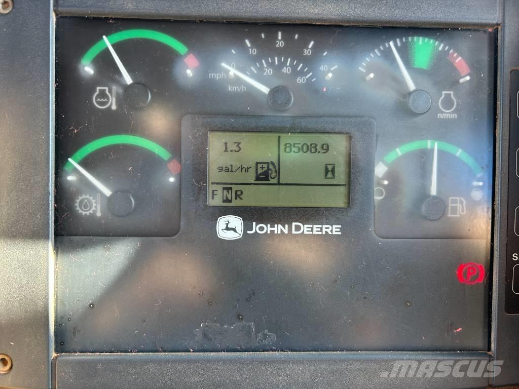 DEERE 300D II Dumper - Knickgelenk