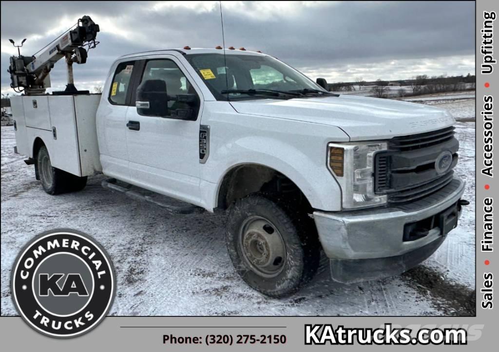 Ford F 350 XL SD Raupenkrane