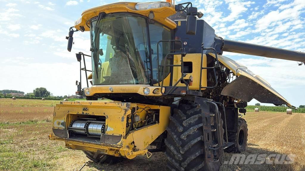 New Holland CR 960 Mähdrescher