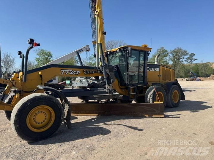 John Deere 772GP Grader