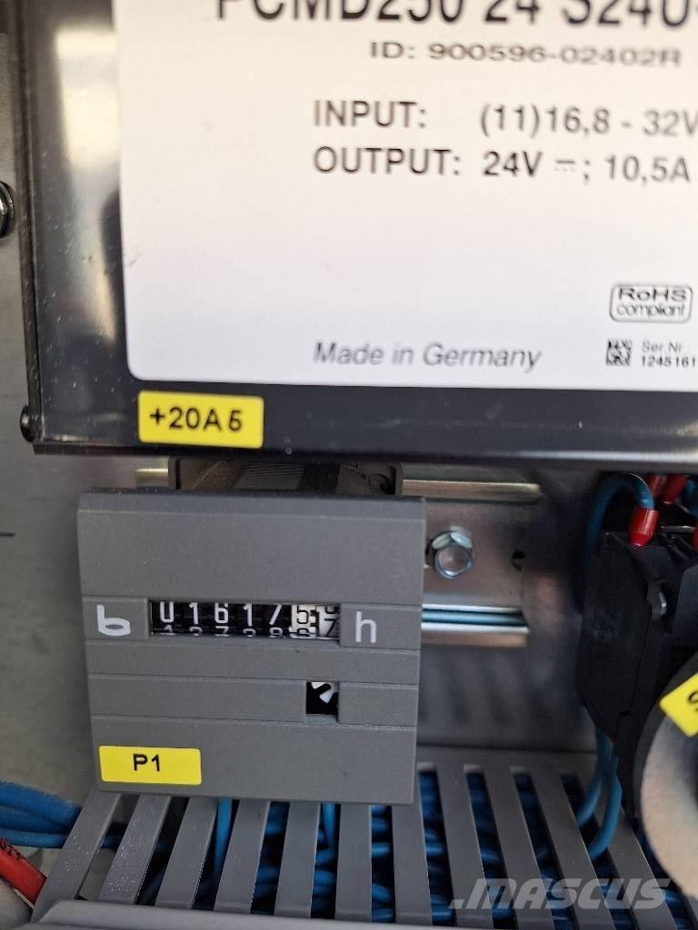 Böcker AHK 34/1800 Andere Krane