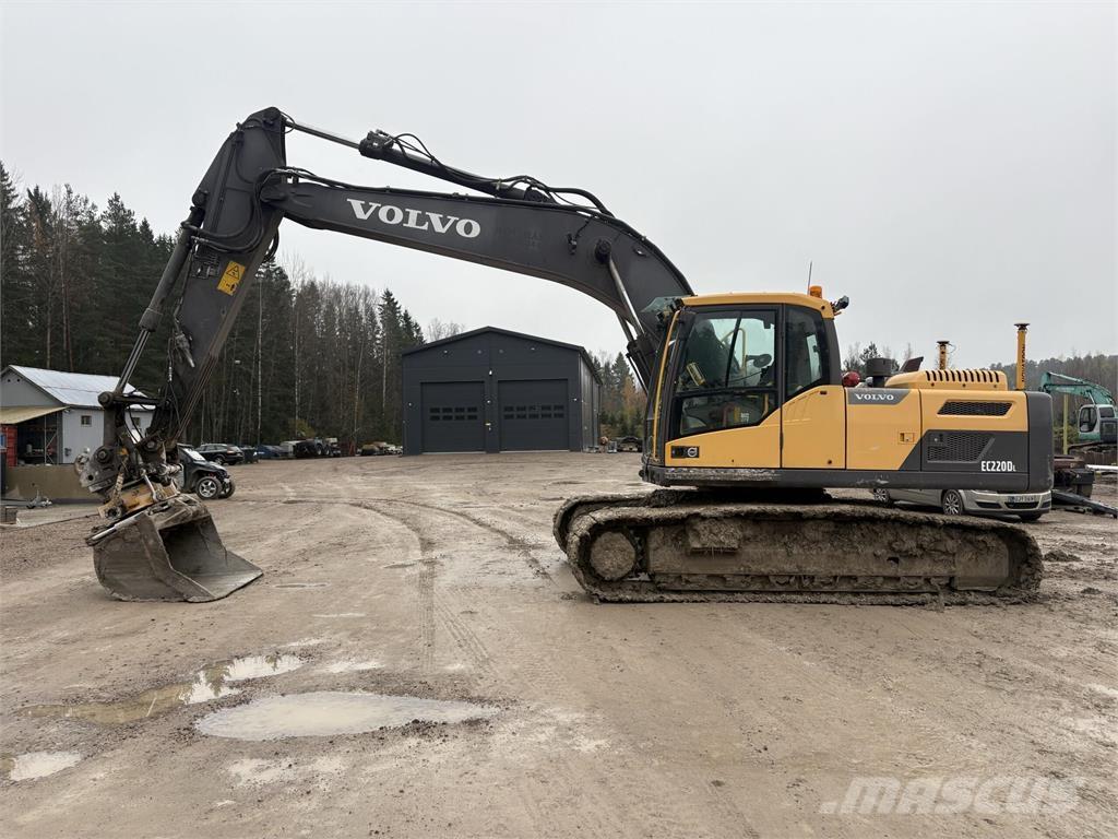 Volvo EC220DL Raupenbagger