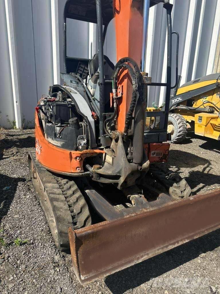 Hitachi ZX 27 U Minibagger < 7t