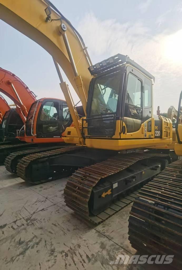 Komatsu PC 220-8 Raupenbagger