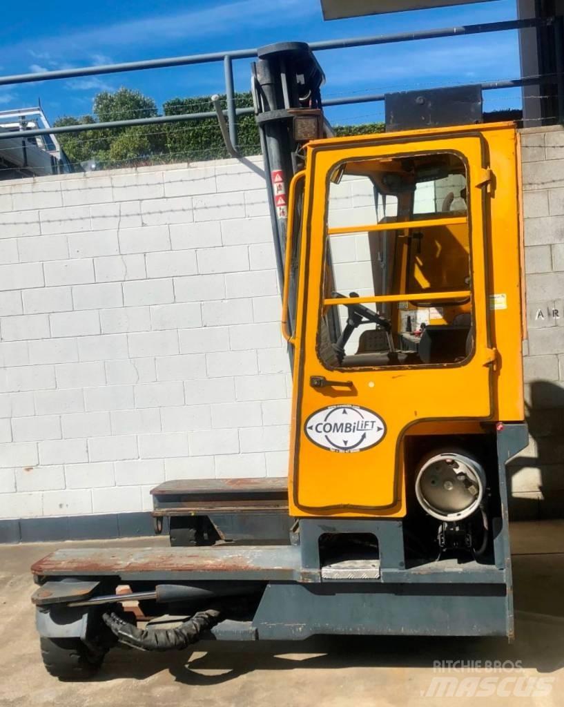 Combilift C4000 Seitenstapler