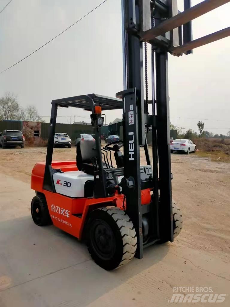 Heli CPCD 30 Dieselstapler