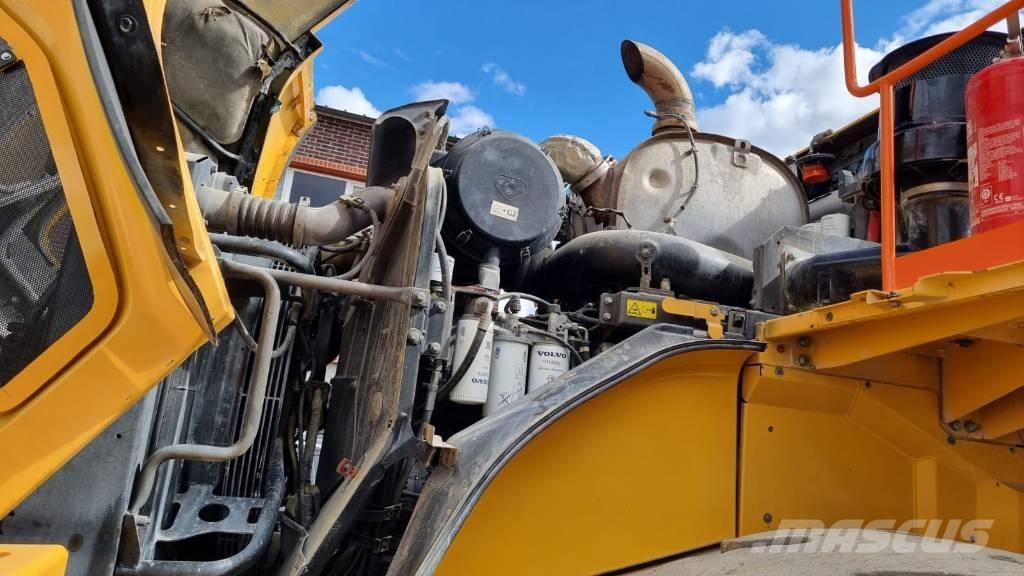 Volvo L 260 H Radlader