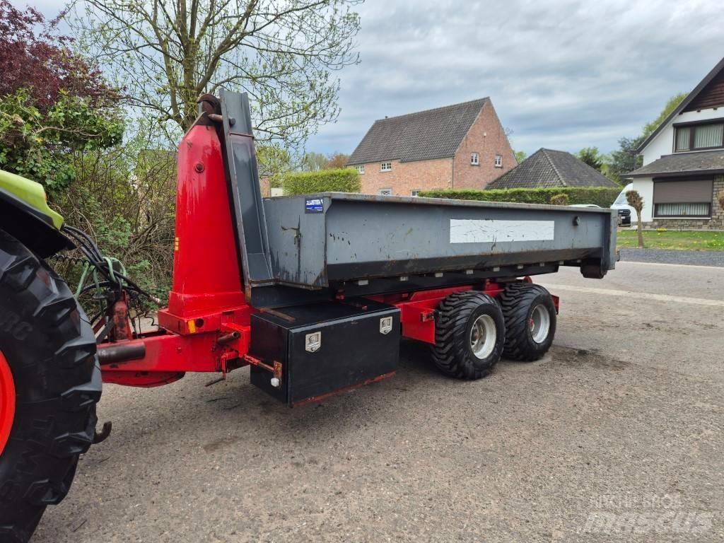 Agromet Warfama T041 Anhänger mit Hakenlift
