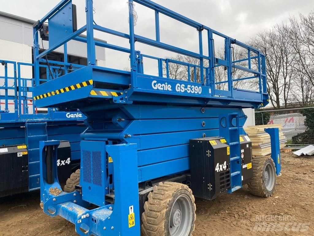 Genie GS 4390 RT Scheren-Arbeitsbühnen