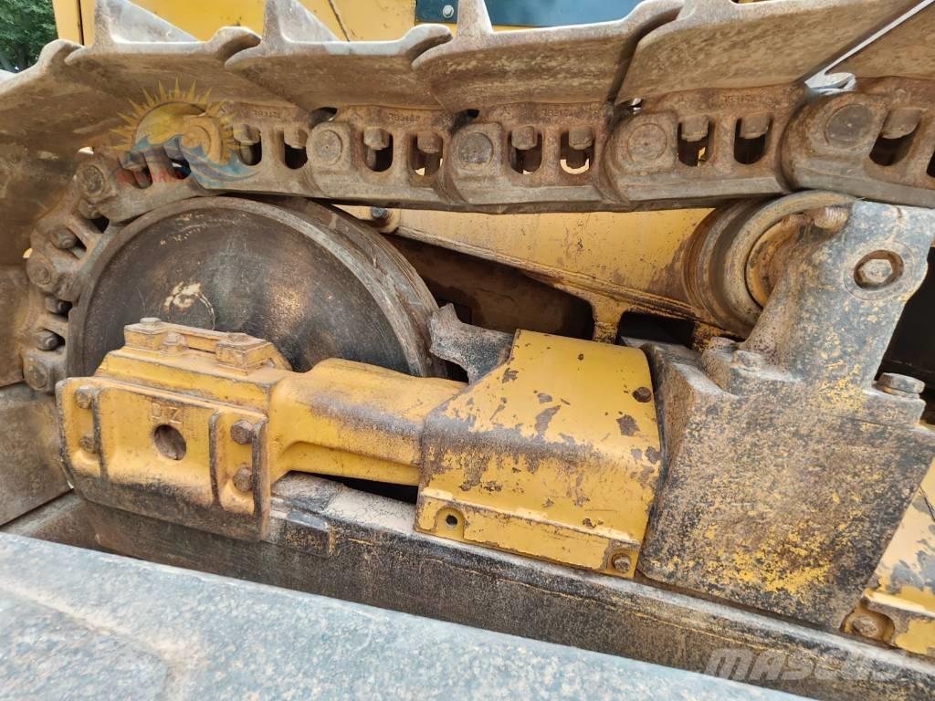 Shantui SD 22 Bulldozer