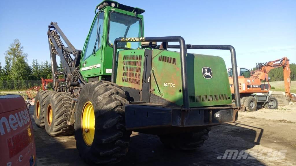 John Deere 1470 D Harvester