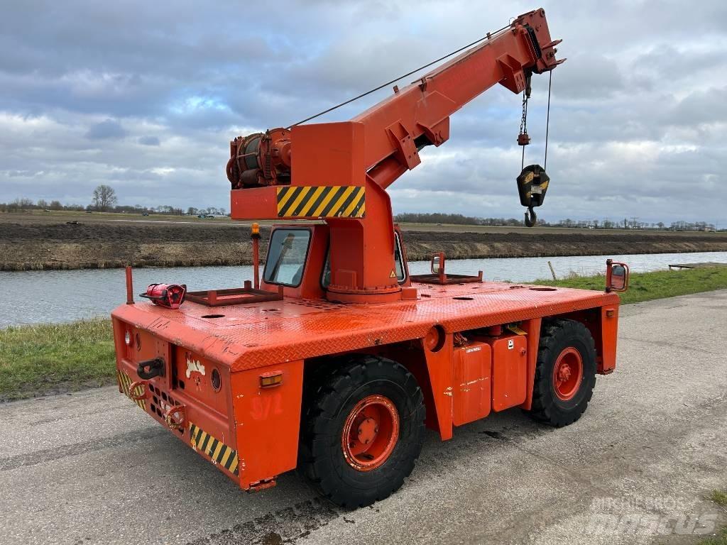Grove AP 308 All-Terrain-Krane