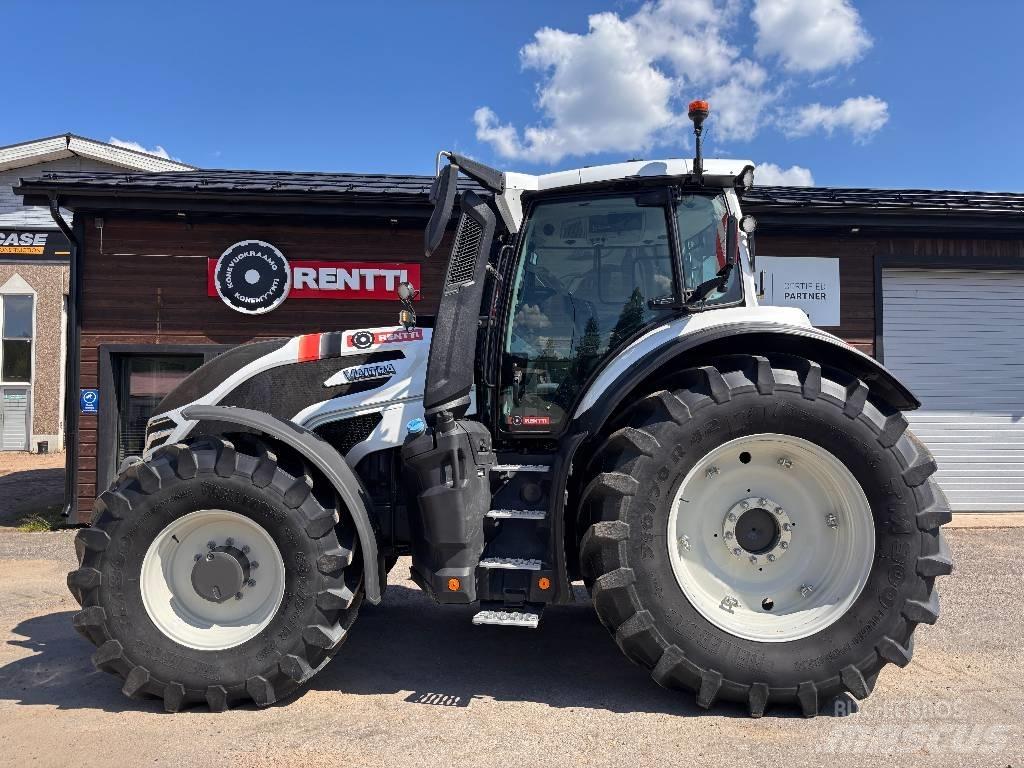 Valtra Q 305 Traktoren