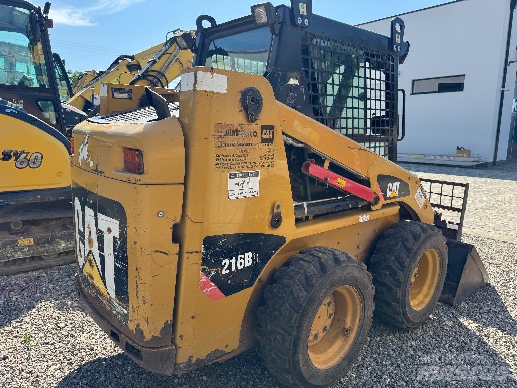 CAT 216 B 3 Kompaktlader