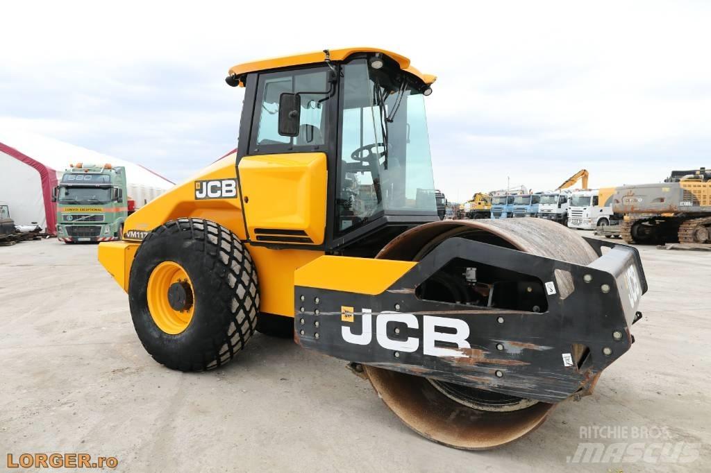 JCB VM 117 Erdbauwalzen