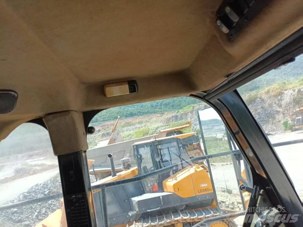 CAT 773 F Dumper - Knickgelenk