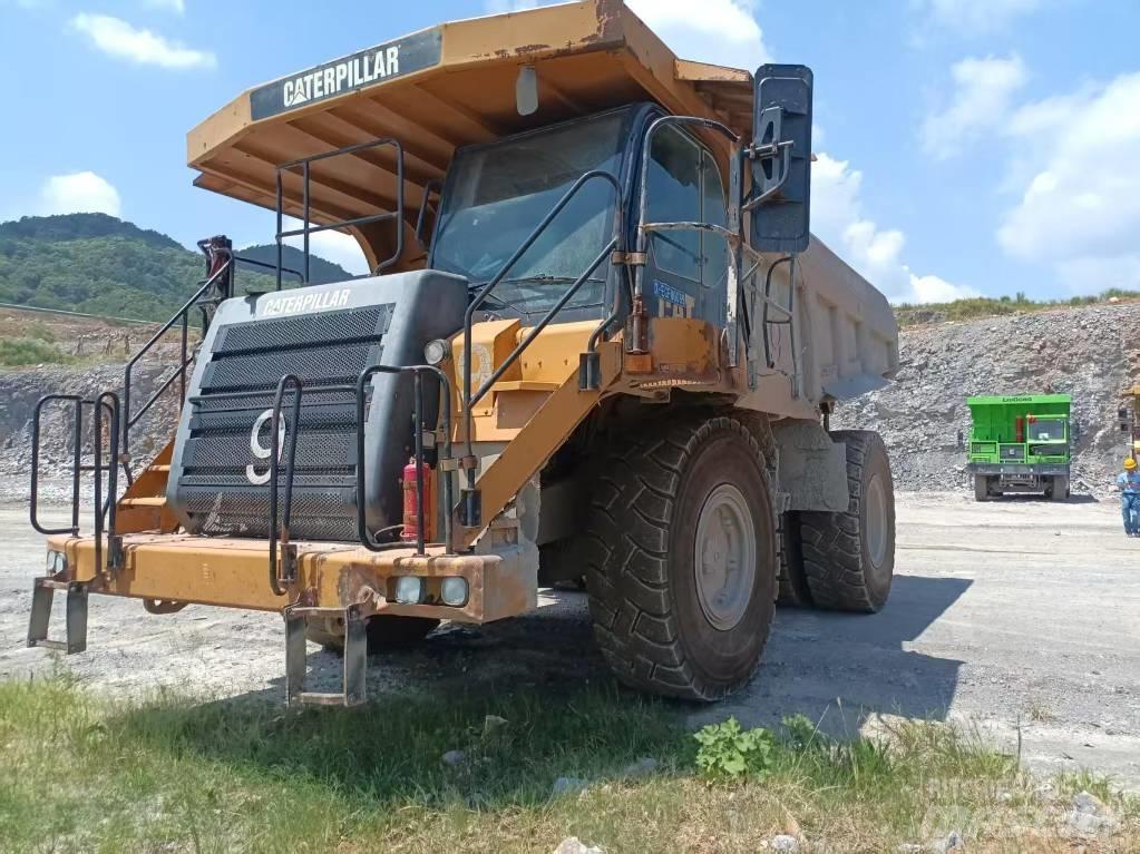 CAT 773 F Dumper - Knickgelenk
