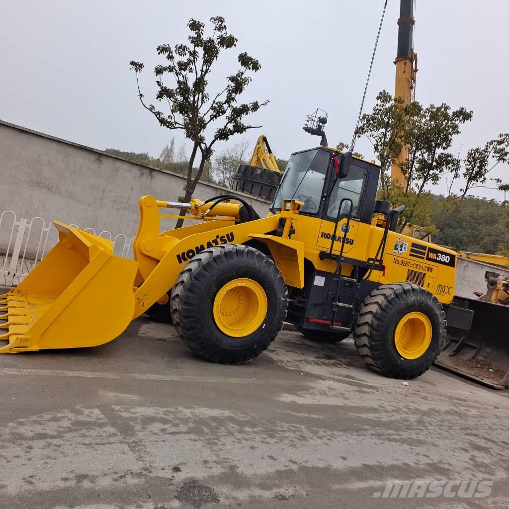 Komatsu WA 380 Radlader