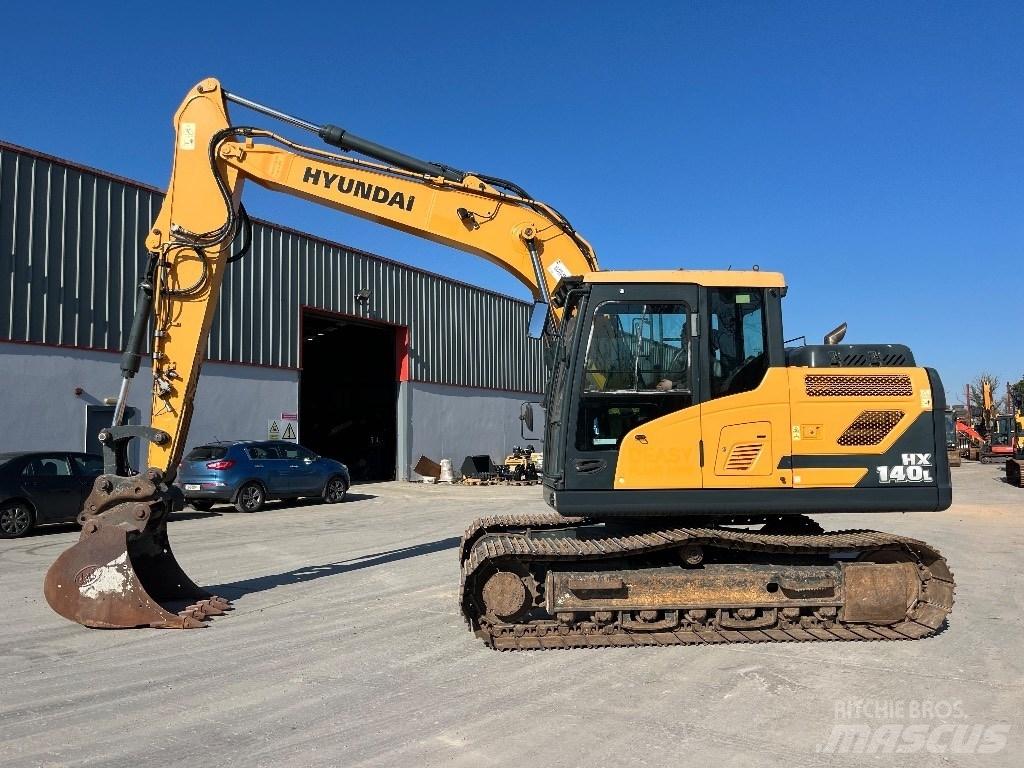 Hyundai HX140L Raupenbagger