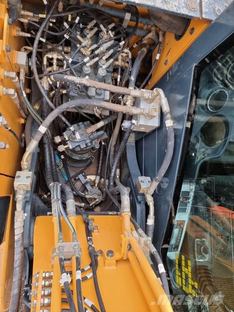 Hyundai HX 140 L Raupenbagger