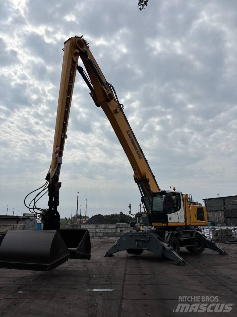 Liebherr LH 40 Port Materialumschlag